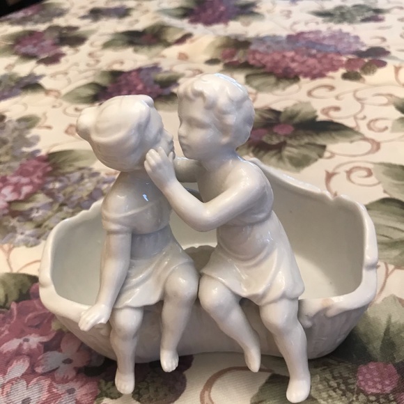 Antique Other - VINTAGE FIGURINE SMALL BOWL (1930s-1940s)